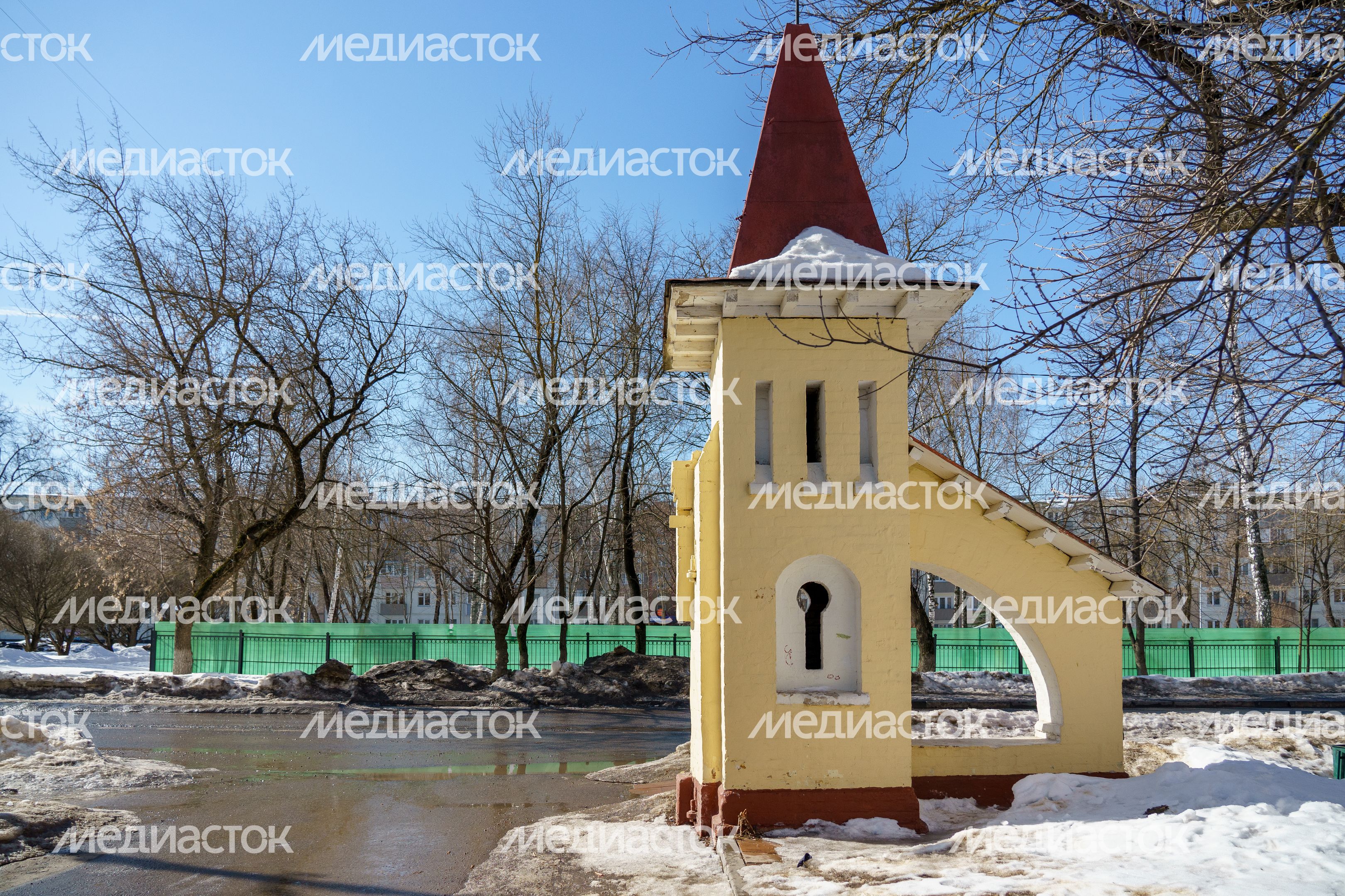 Ивантеевка. Башенка "Ключ с флюгером" Ивантеевка. Башенка "Ключ с флюгером"