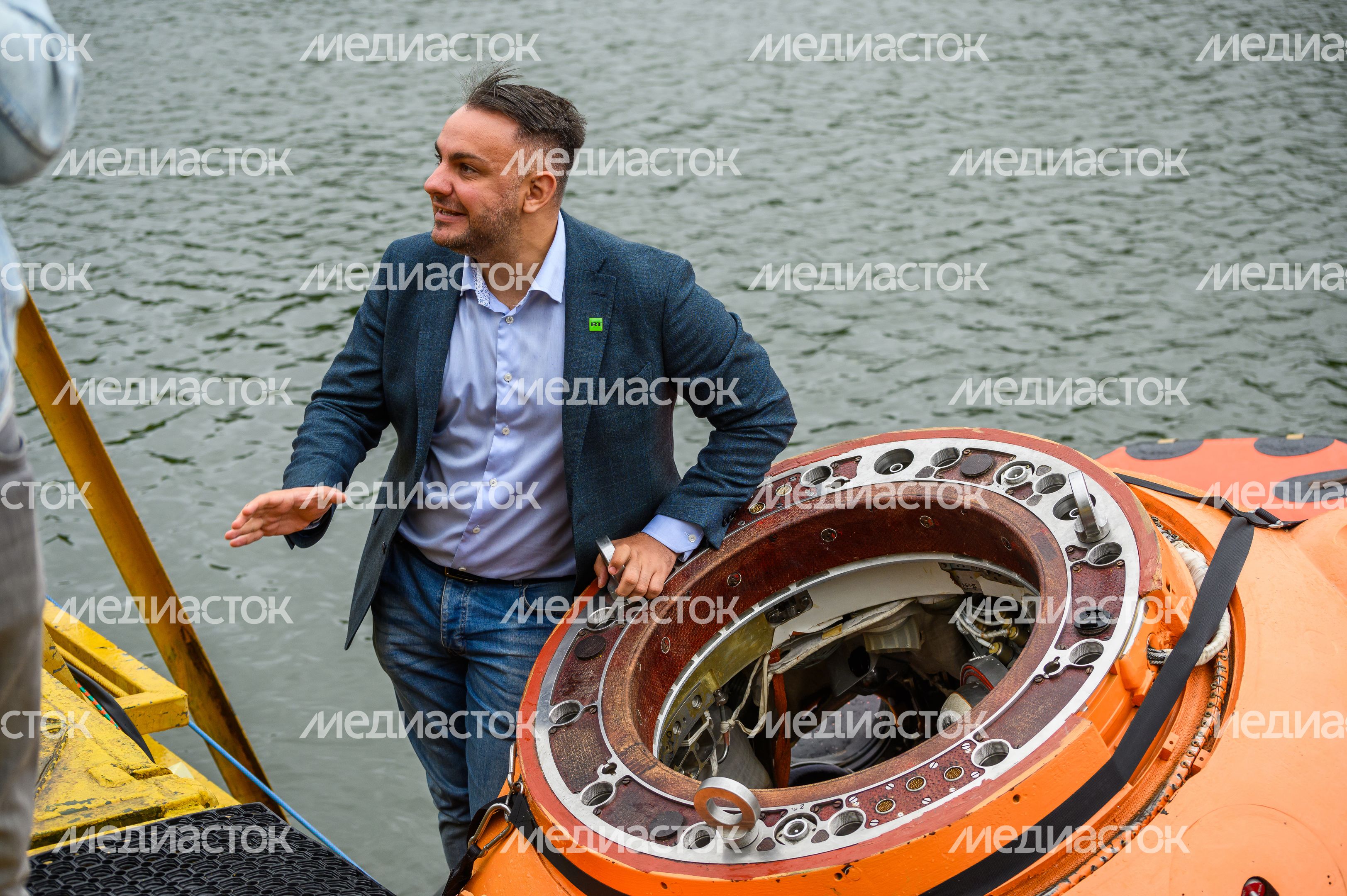 Тренировка космонавтов по действиям после посадки на воду в Ногинске