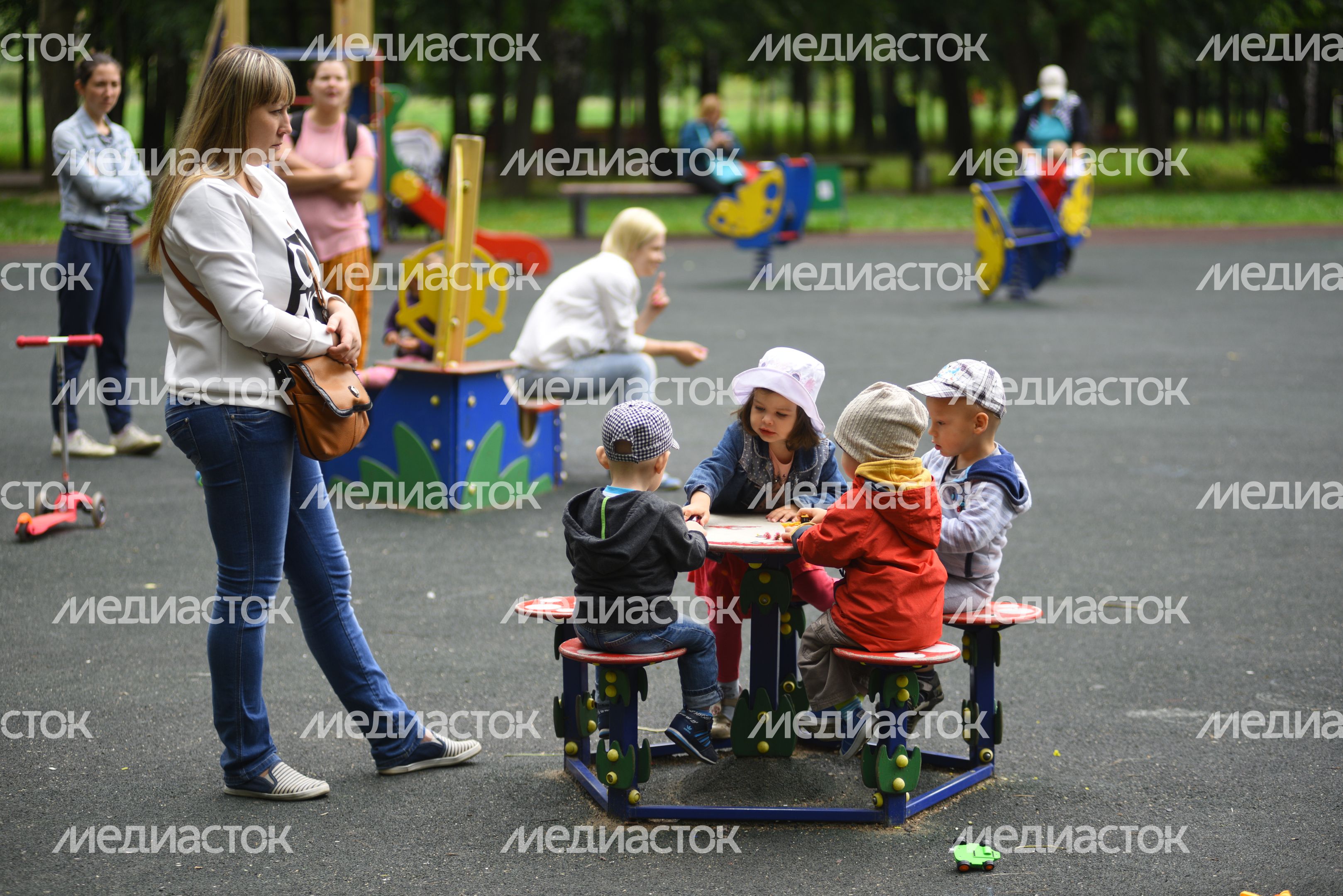 Детская площадка в Долгопрудном
