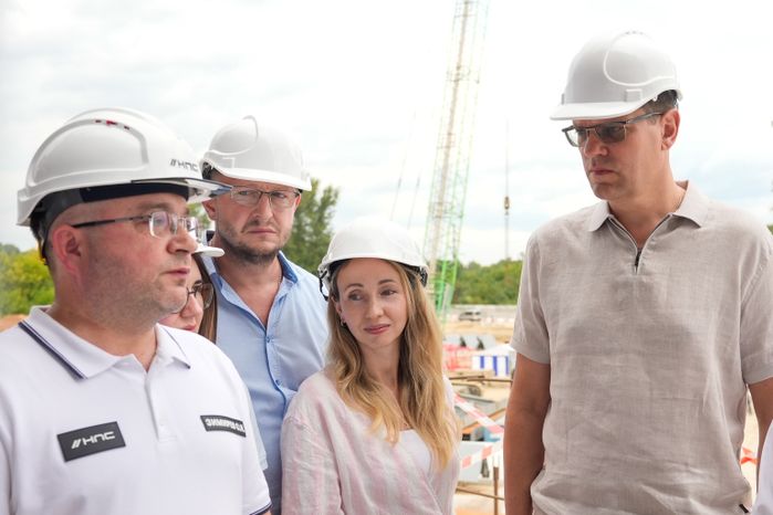 Денис Кравченко проверил ход работ по возведению нового Рогачевского моста в Дмитрове
