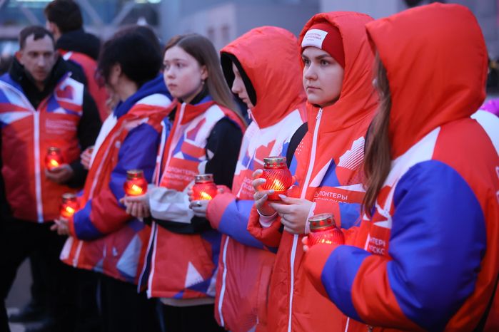 Акция памяти "Журавли" прошла на девятый день после теракта в "Крокус Сити Холле"