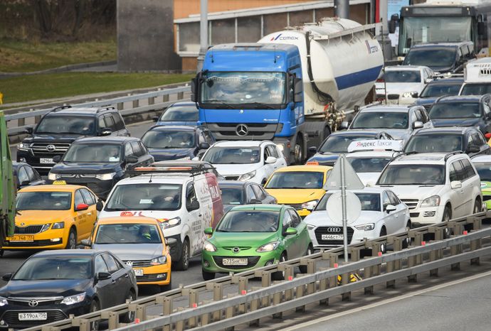 Проверка пропусков на въезде в Москву в период самоизоляции