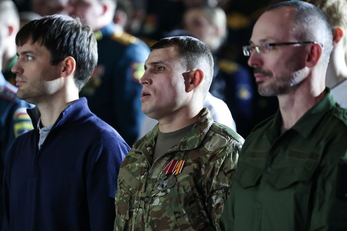 Лауреатами премии "Мы рядом. Доброе дело" стали 70 человек