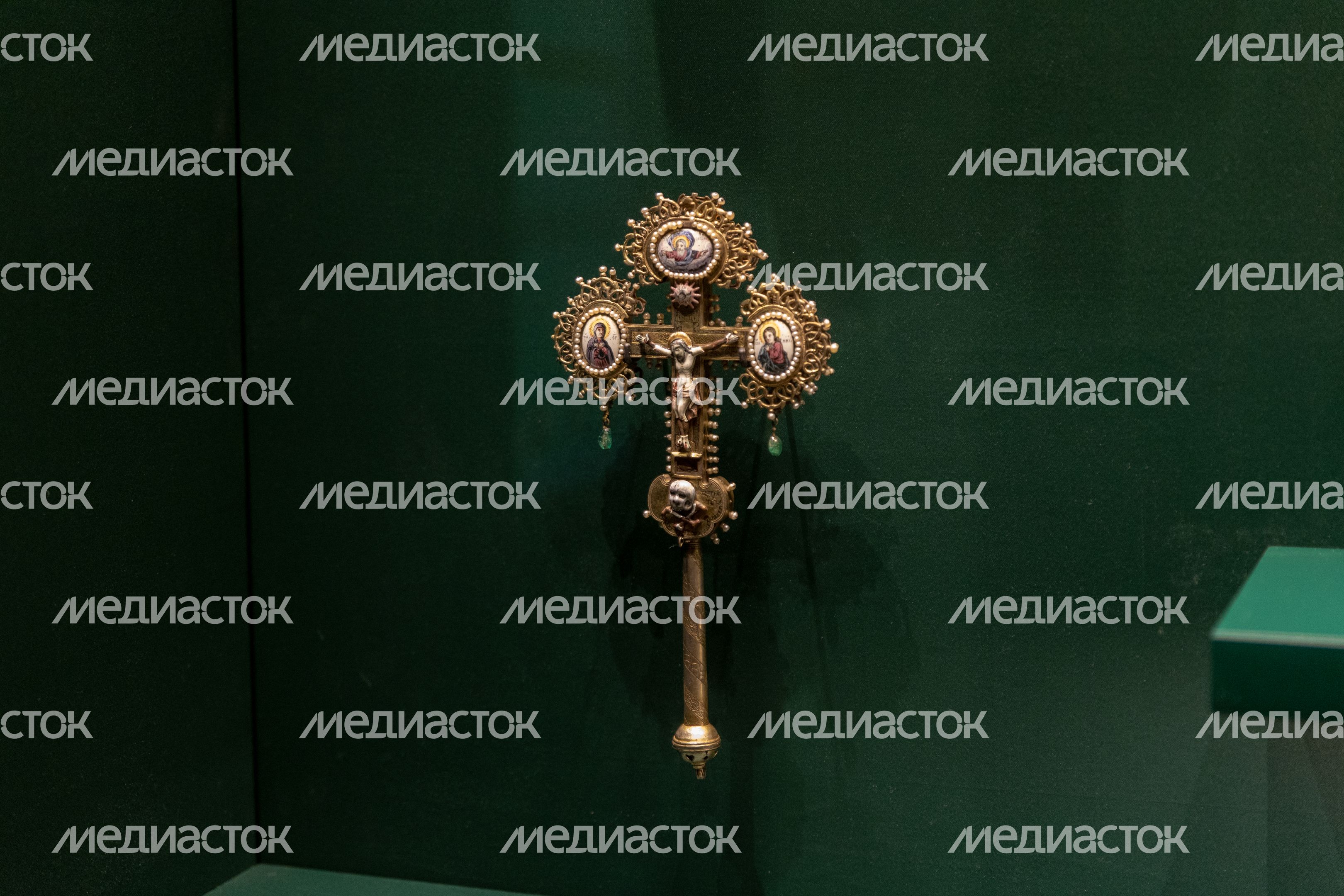 Экспозиция "Реликвии и сокровища Троице-Сергиевой Лавры XVIII-XIX" Экспозиция "Реликвии и сокровища Троице-Сергиевой Лавры XVIII-XIX"