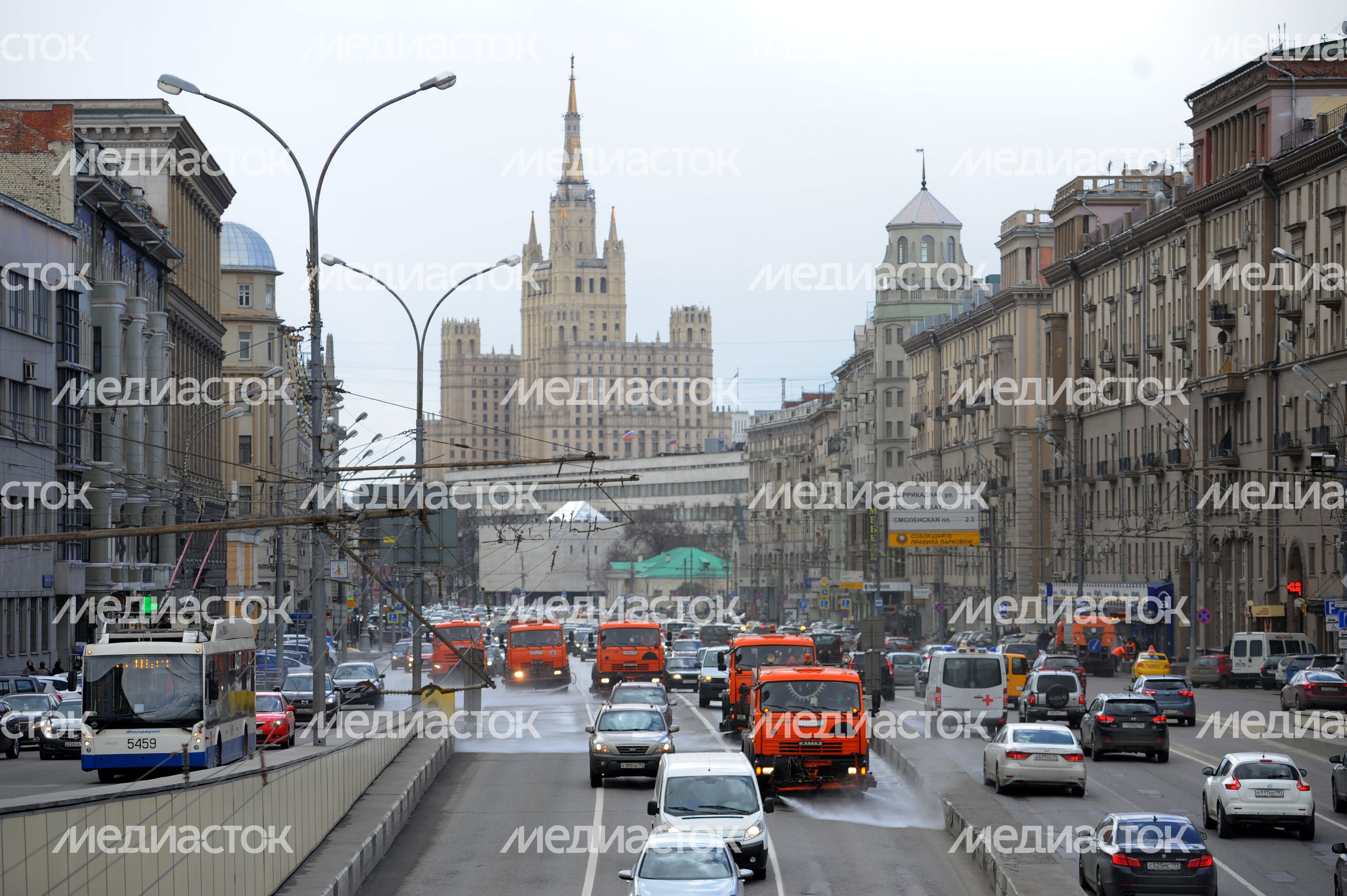 Мойка улиц и дорог Москвы Мойка улиц и дорог Москвы
