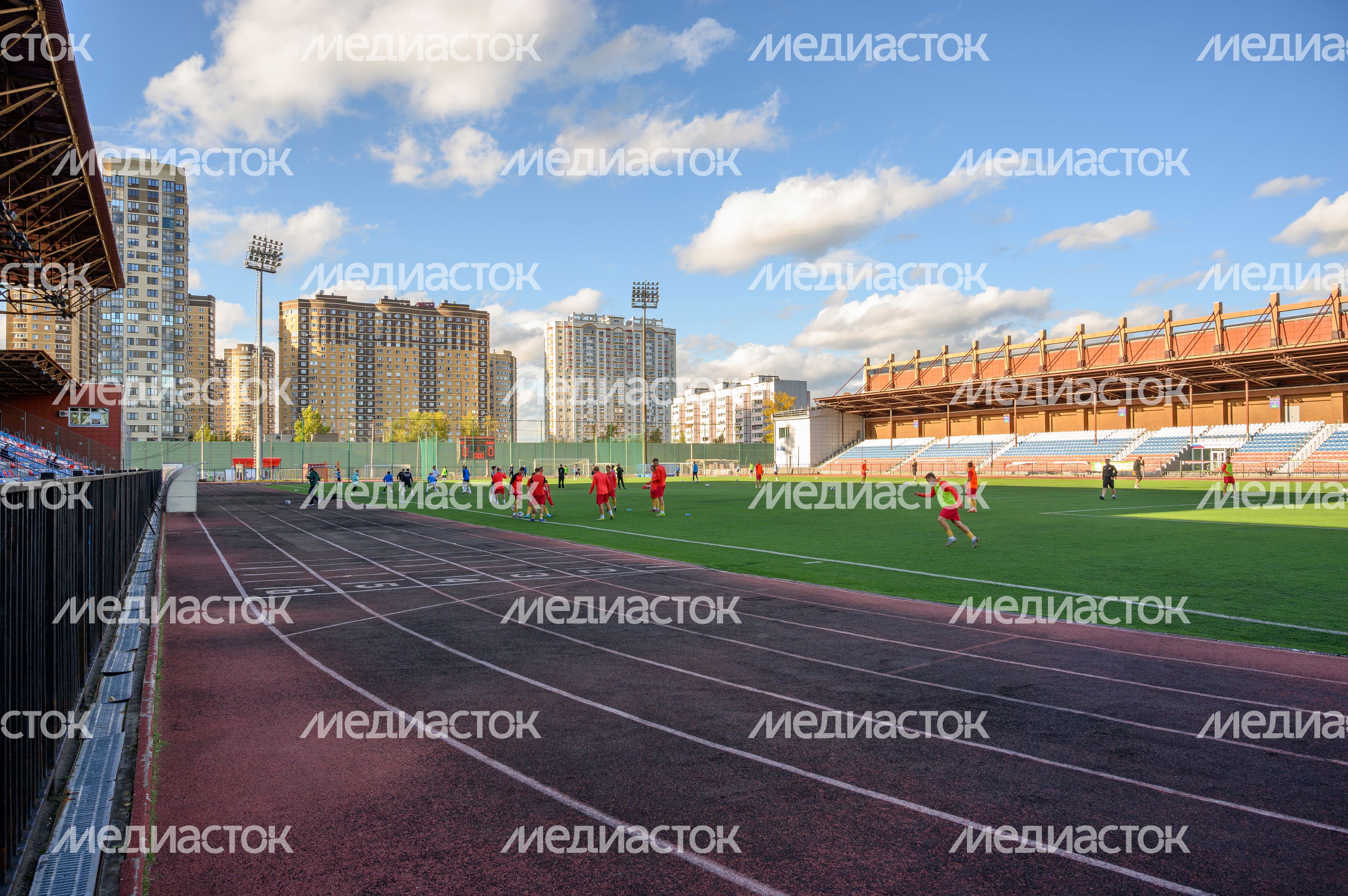 Кубок Московской области по футболу среди мужских команд 2026 на стадионе «Салют» в Долгопрудном Кубок Московской области по футболу среди мужских команд 2026 на стадионе «Салют» в Долгопрудном