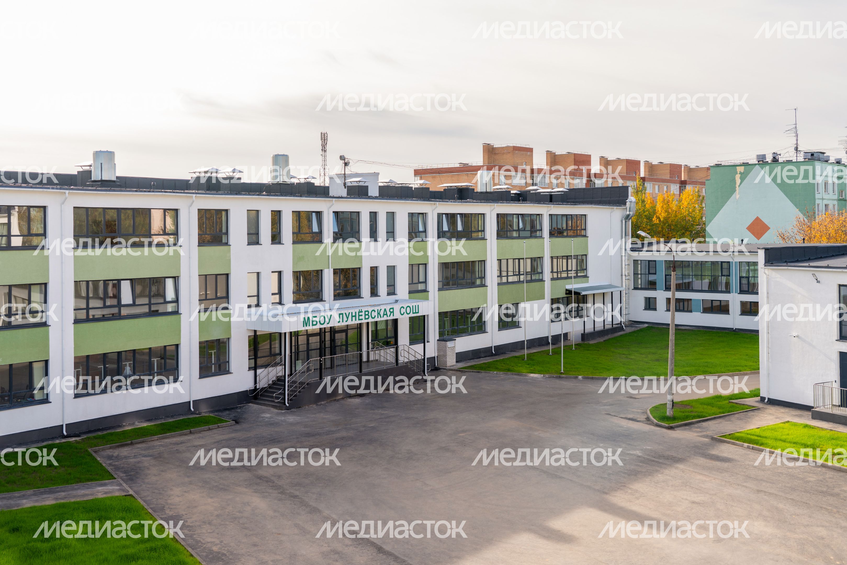 Луневская школа в Химках после капитального ремонта