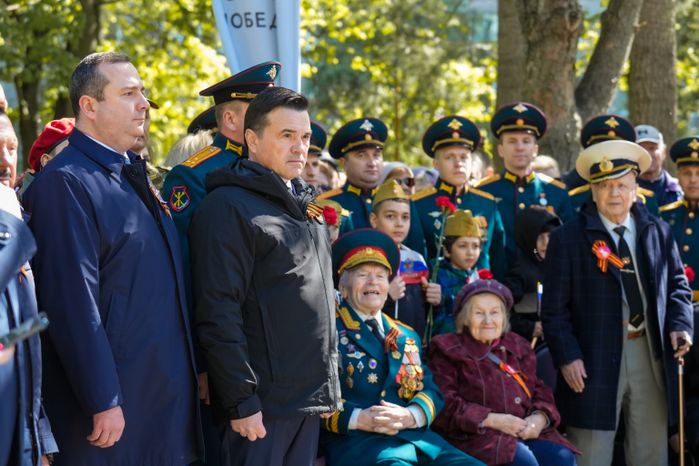 Андрей Воробьев на церемонии зажжения Вечного огня в Королеве