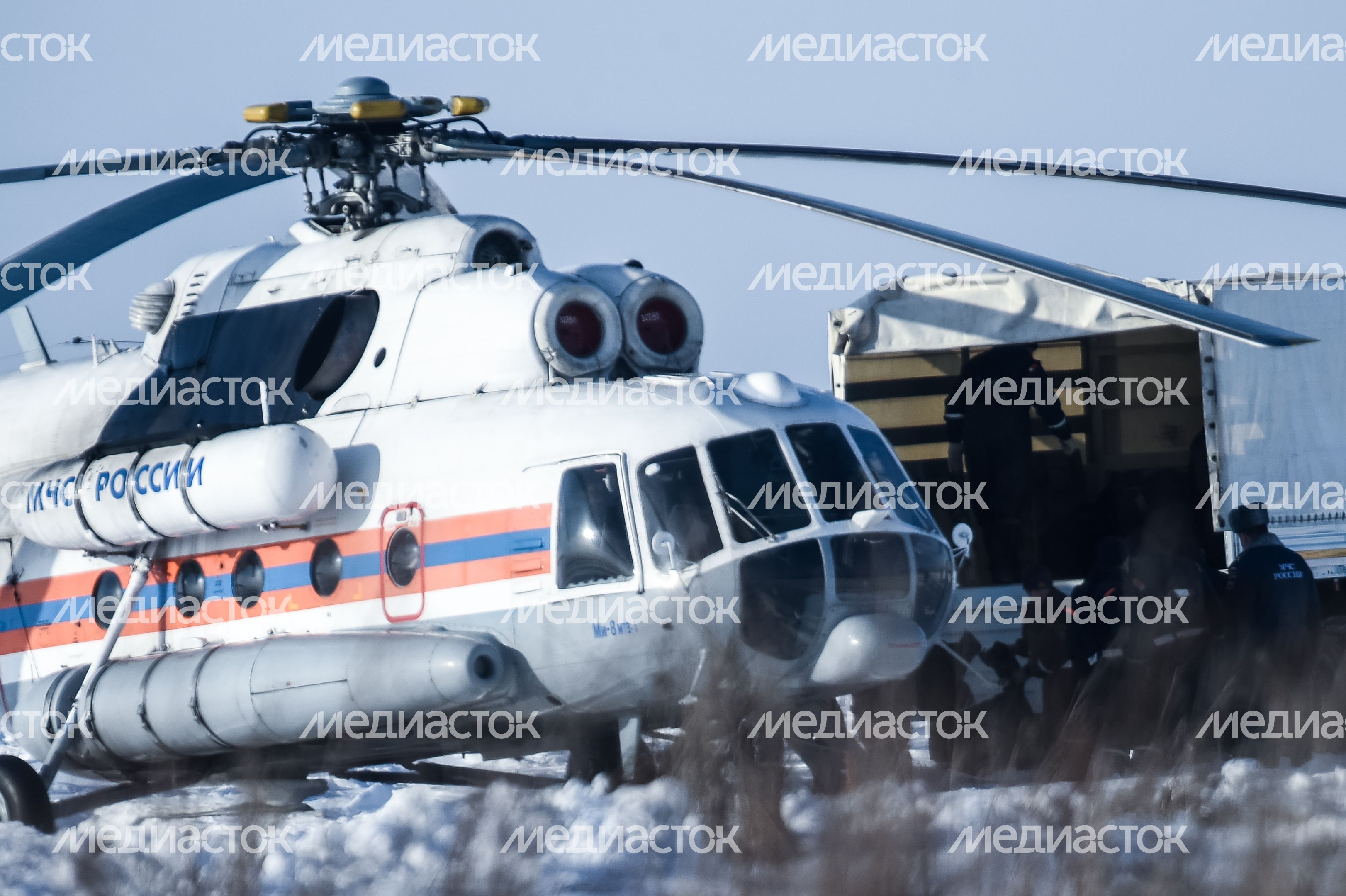 Работы на месте крушения самолета АН-148 в Подмосковье Работы на месте крушения самолета АН-148 в Подмосковье