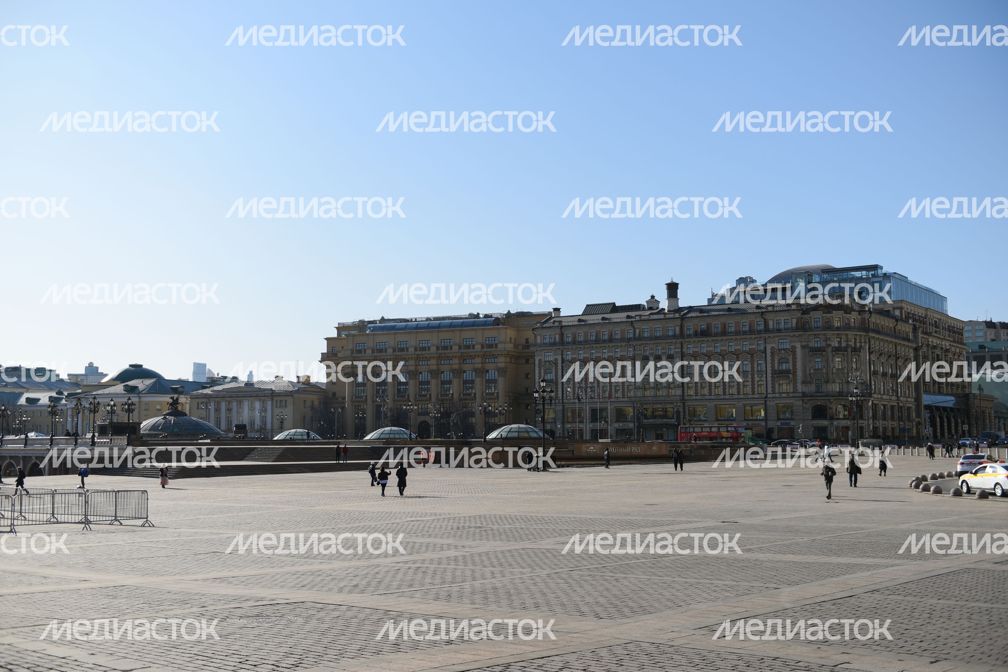 Москва во время режима повышенной готовности из-за угрозы распространения коронавируса Москва во время режима повышенной готовности из-за угрозы распространения коронавируса