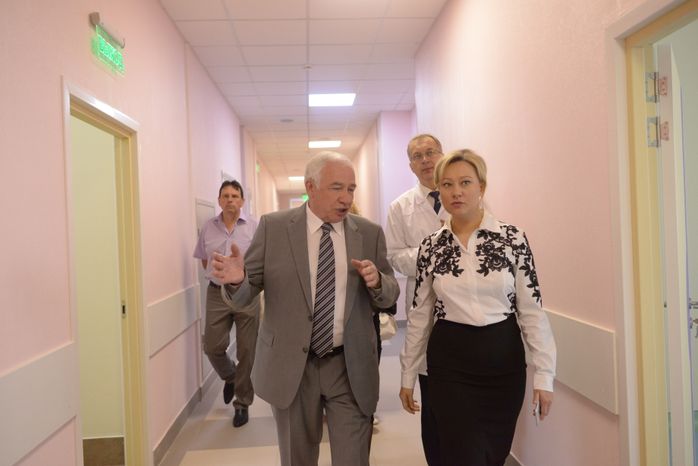 О. Забралова и Н. Суслонова посетили Домодедовскую больницу