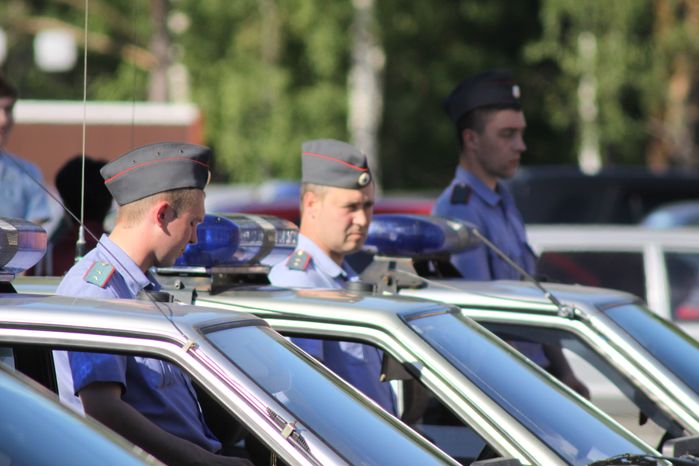 Сотрудники полиции в Дубне