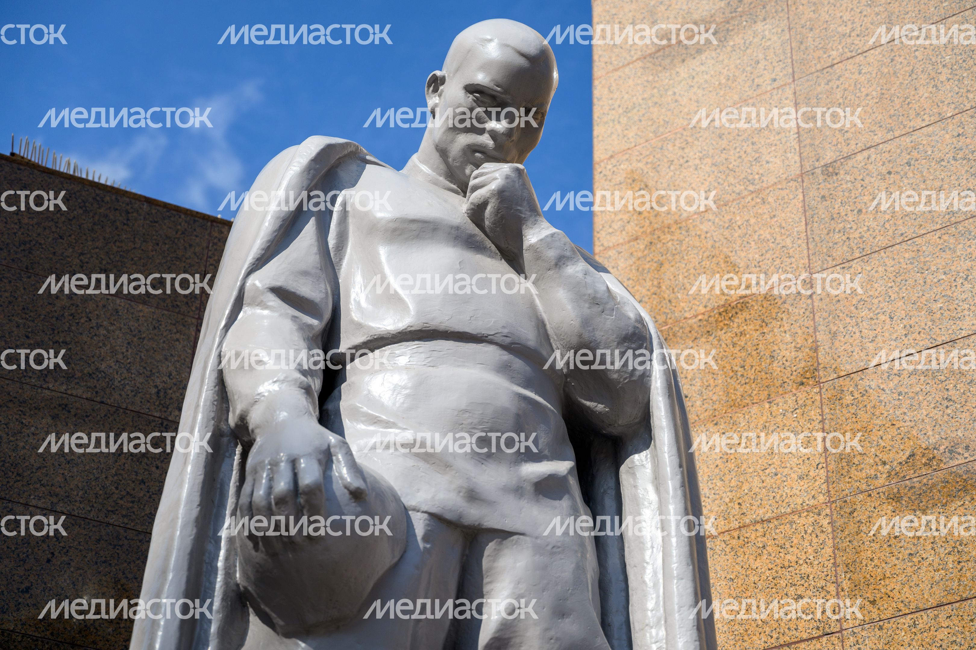 Мемориал Воинской славы «Воин-освободитель» в микрорайоне Пироговский округа Мытищи Мемориал Воинской славы «Воин-освободитель» в микрорайоне Пироговский округа Мытищи