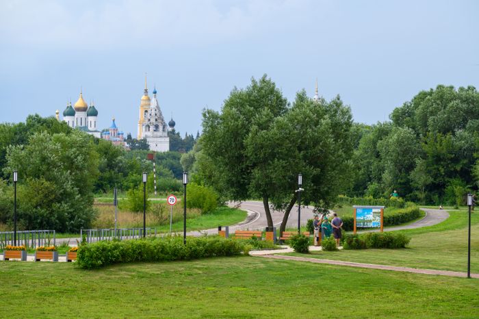 Богородице-Рождественский Бобренев мужской монастырь в селе Старое Бобренево округа Коломна