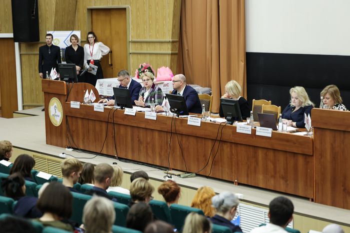 VIII Съезд терапевтов и врачей смежных специальностей Московской области начал работу