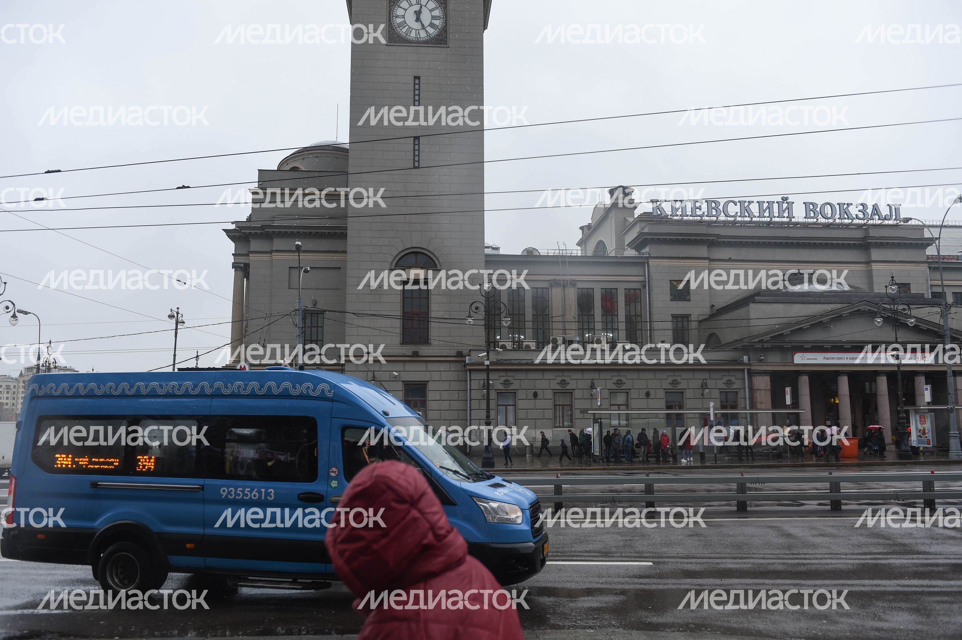 Ситуация на Киевском вокзале в Москве после задержания мужчины с гранатами Ситуация на Киевском вокзале в Москве после задержания мужчины с гранатами