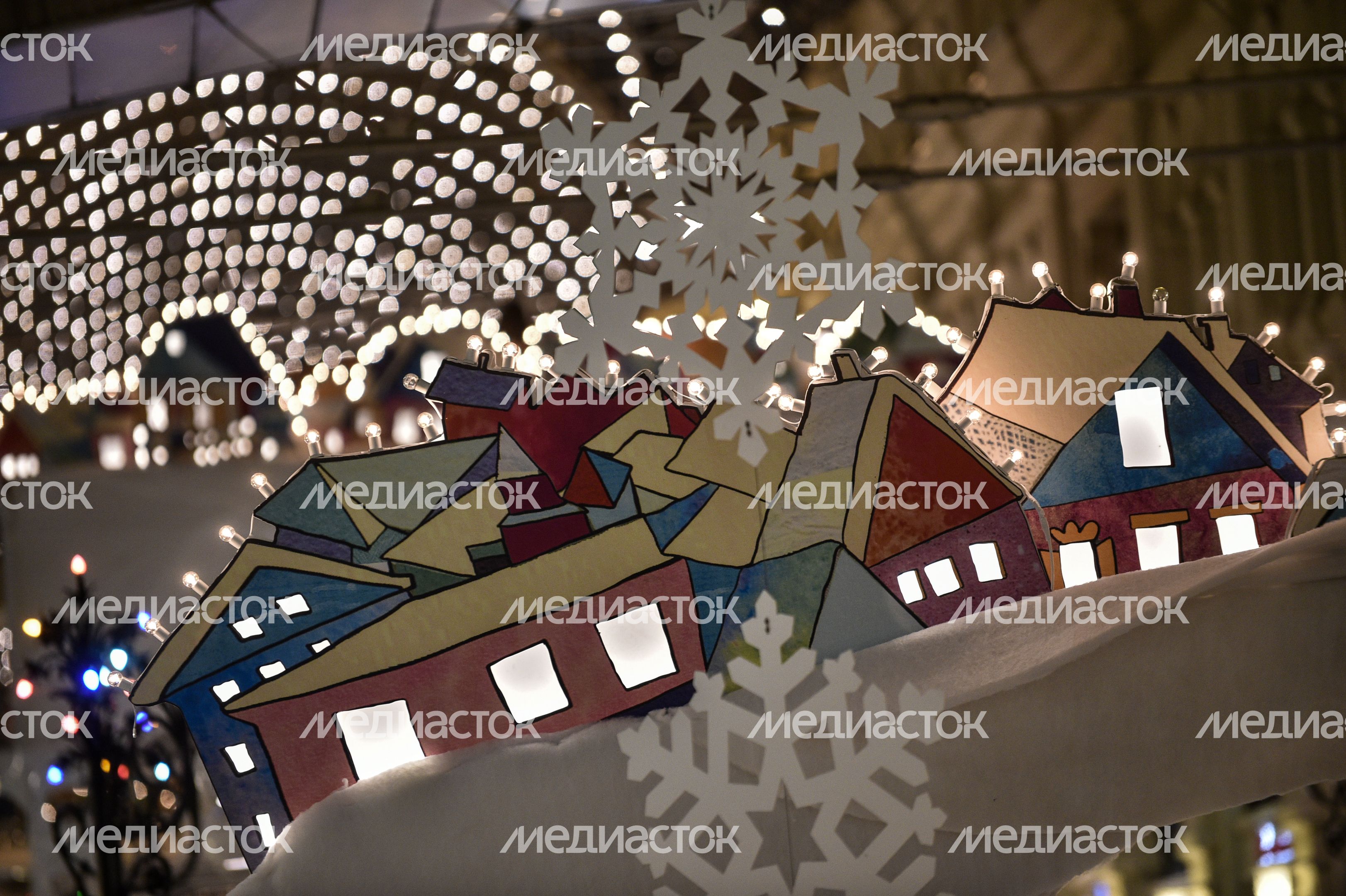 Подготовка к Новому году в Москве