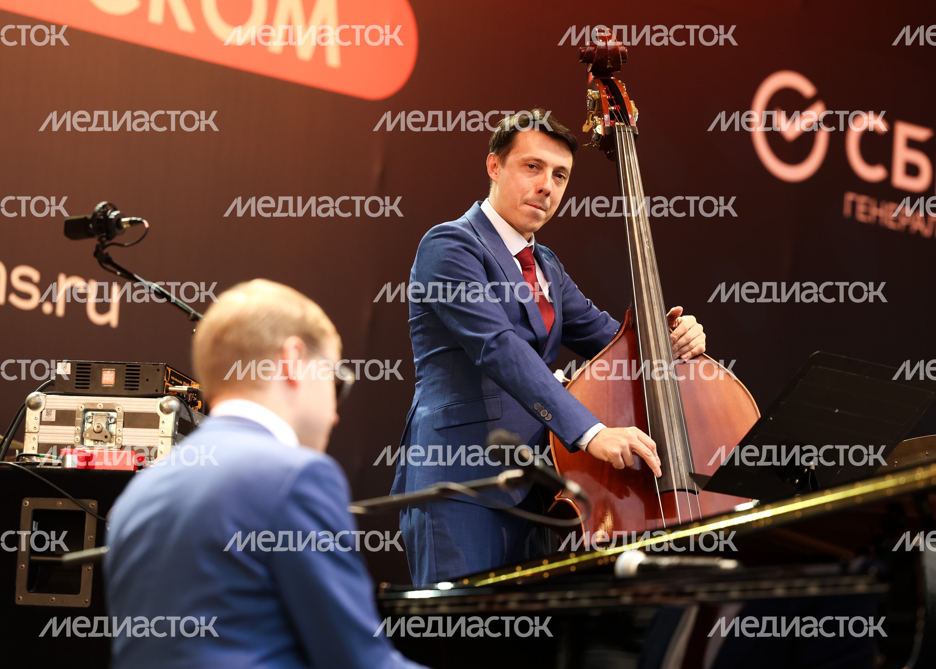 XI Международный фестиваль "Jazzовые сезоны" в Архангельском XI Международный фестиваль "Jazzовые сезоны" в Архангельском