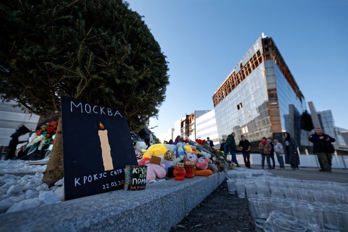 Мемориал в память о жертвах теракта в «Крокус Сити Холле» в Красногорске