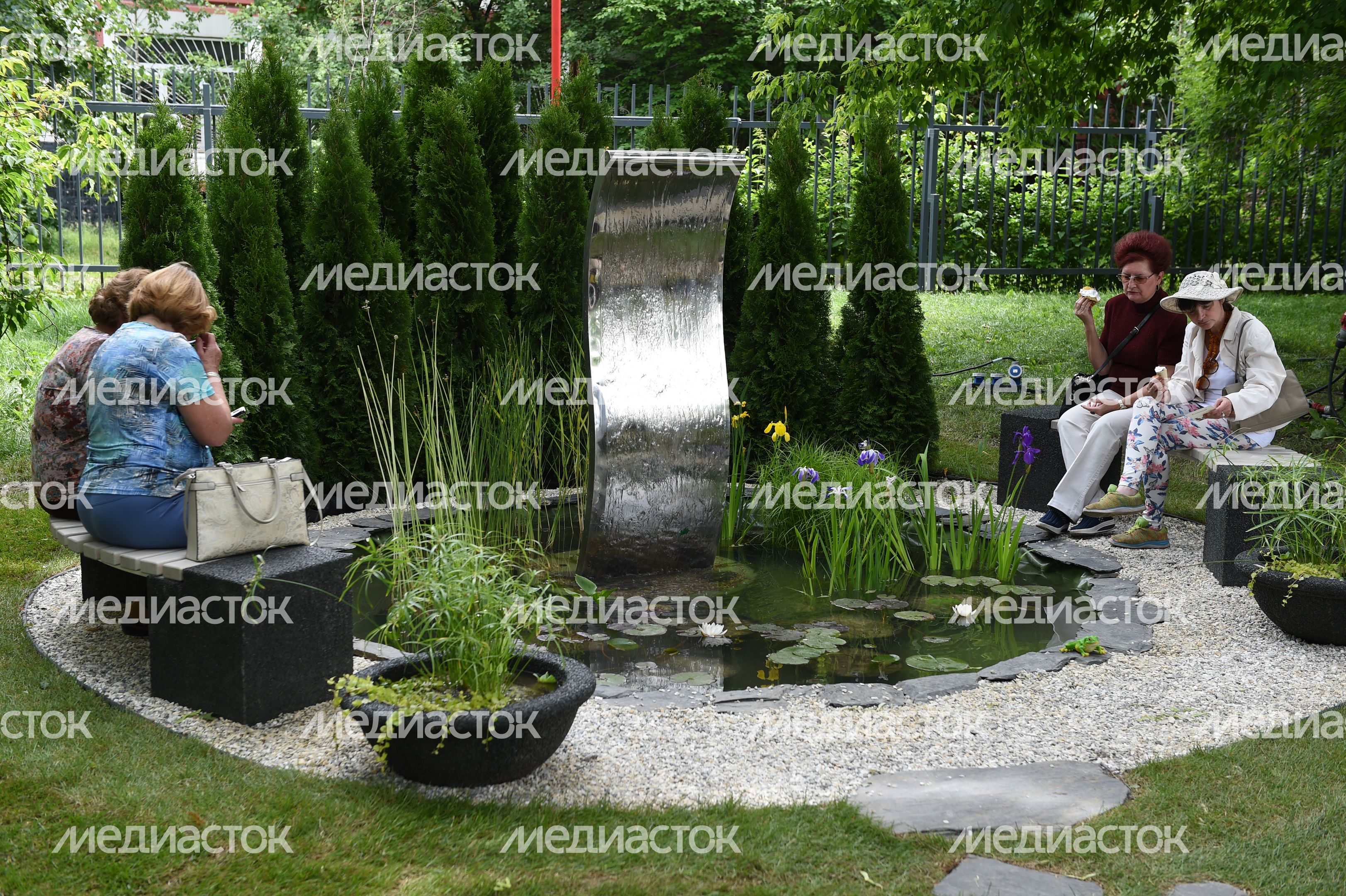 Открытие фестиваля садов и цветов Moscow Flower Show в парке «Музеон» в Москве