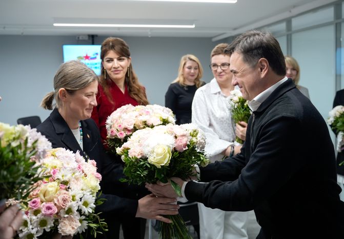 Андрей Воробьев поблагодарил соцкоординаторов Госфонда "Защитники Отечества" за поддержку ветеранов СВО и их семей