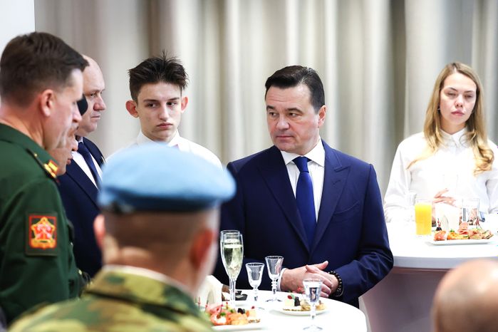 Награждение добровольцев из отряда «БАРС» Губернатором Подмосковья