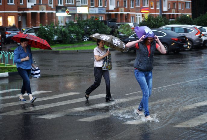Сильный дождь прошел в Москве