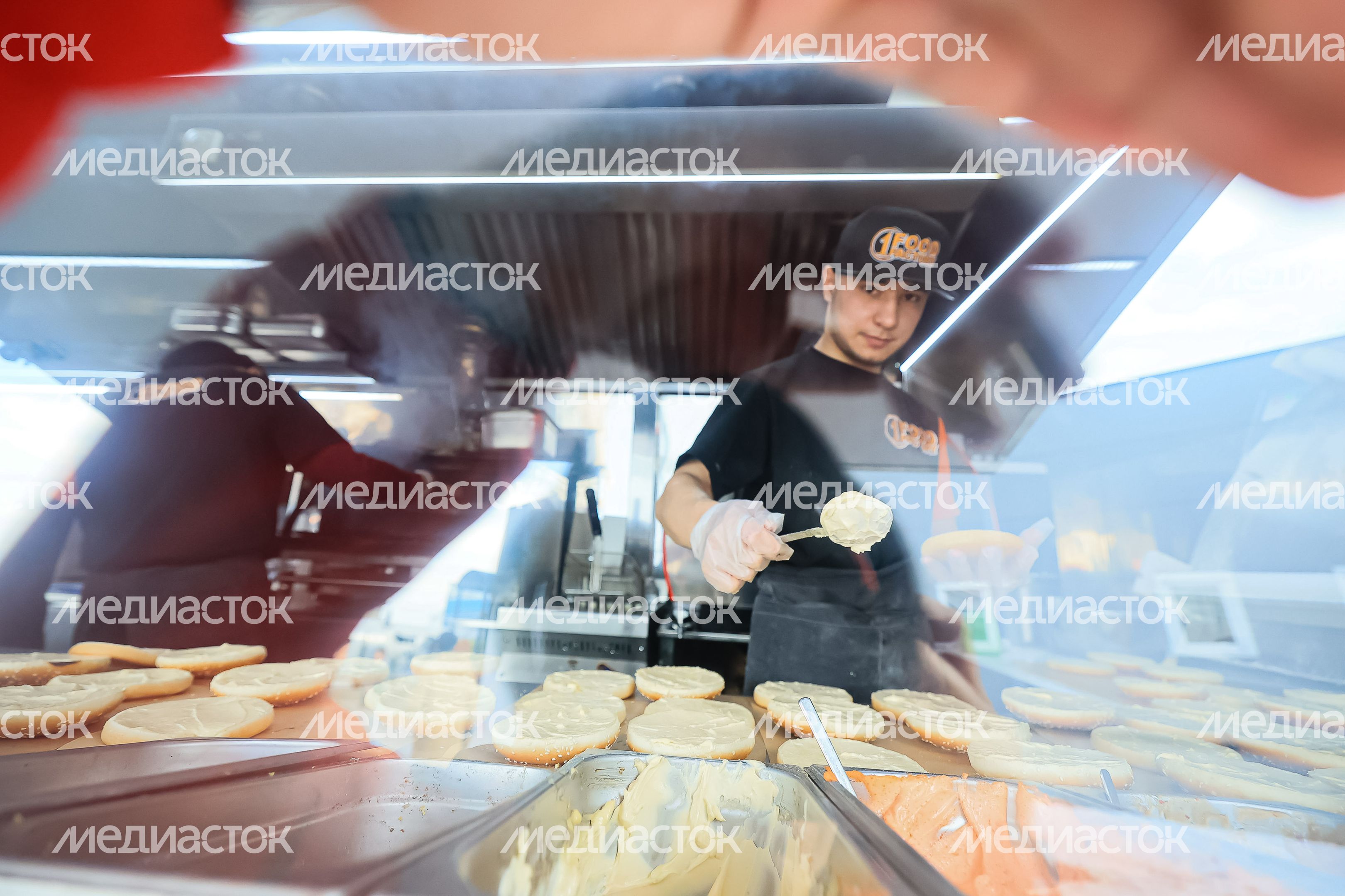 Посещение губернатором производства мобитраков в Истре