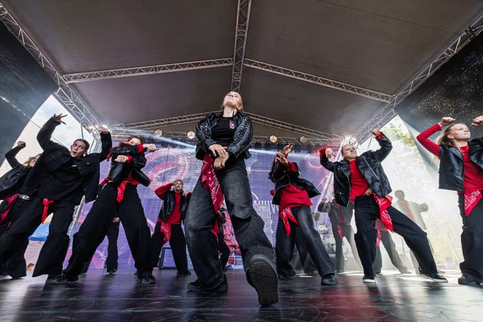Гала-концерт фестиваля современного танца «Город танцует в парках» в Реутове