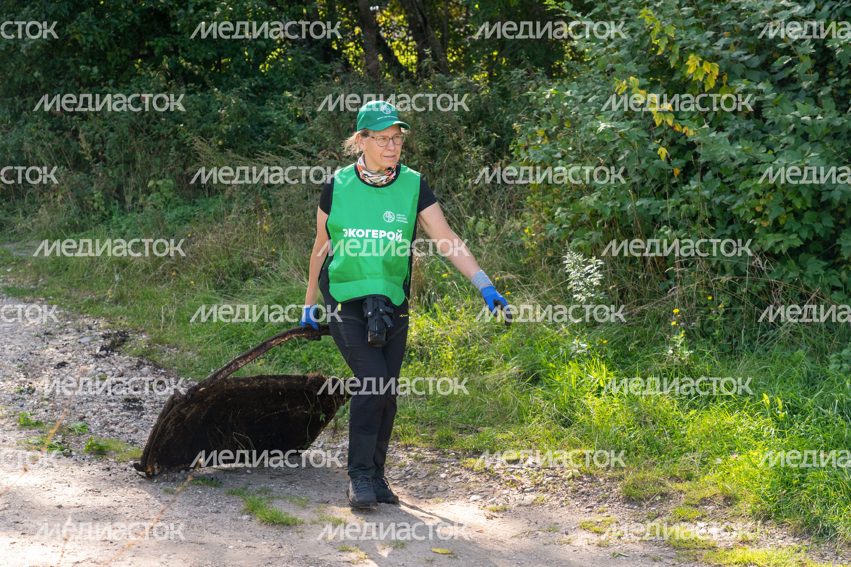 Волонтеры Центра чистой природы очистили от мусора берег Москвы-реки в Тучково Рузского округа Волонтеры Центра чистой природы очистили от мусора берег Москвы-реки в Тучково Рузского округа