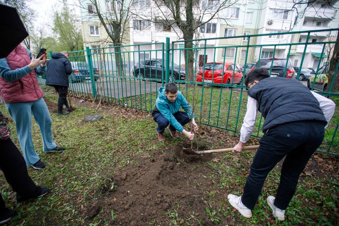 Химки. День добрых дел в СОШ «Наследие»