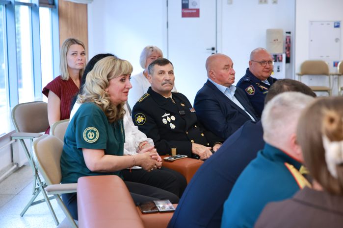 Жители округа Домодедово на встрече с губернатором Андреем Воробьевым в Городском дворце культуры «Мир»