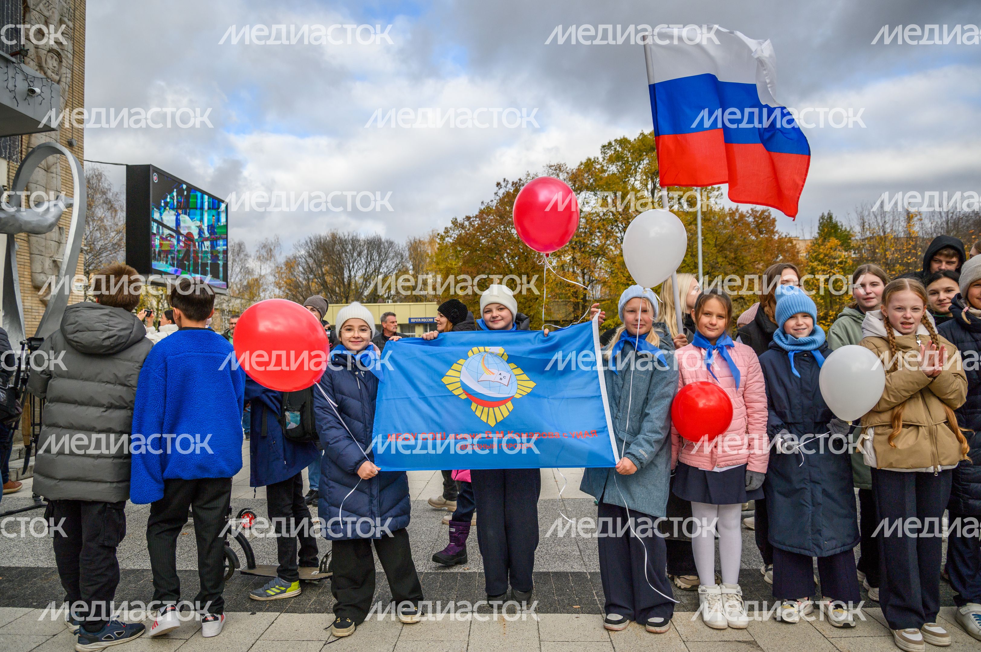Торжественная встреча космонавтов-рекордсменов по пребыванию на МКС в Звездном городке Торжественная встреча космонавтов-рекордсменов по пребыванию на МКС в Звездном городке