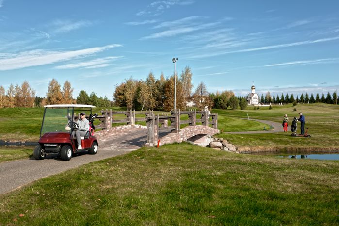 Гольф-поле клуба Dmitrov Golf Resort в Дмитровском округе