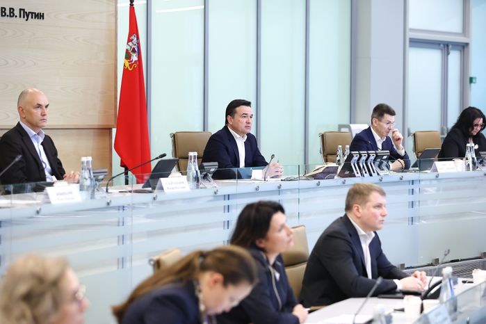 Еженедельное совещание губернатора с областным правительством