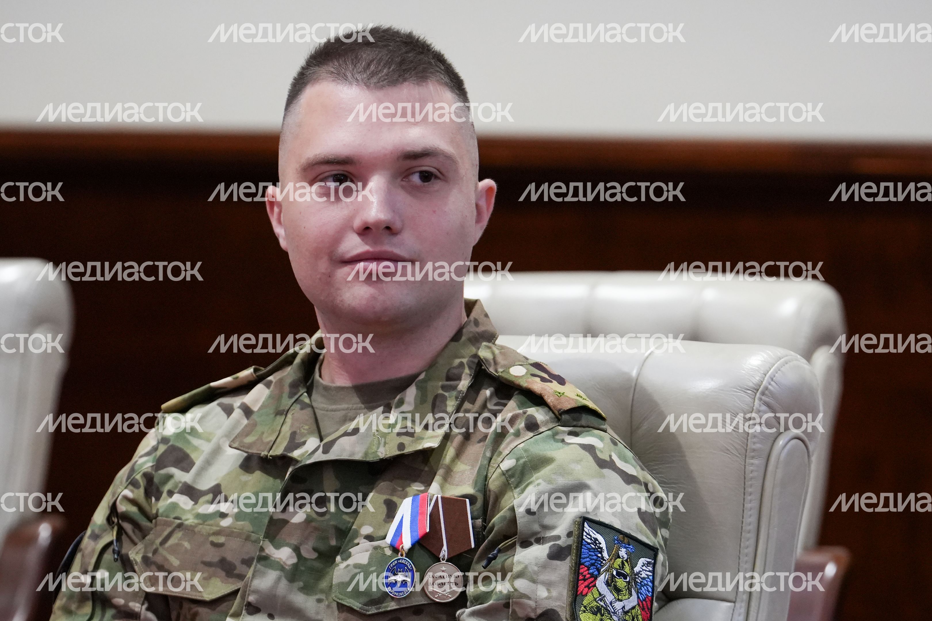 Добровольцам из Подмосковья вручили ордена и медали