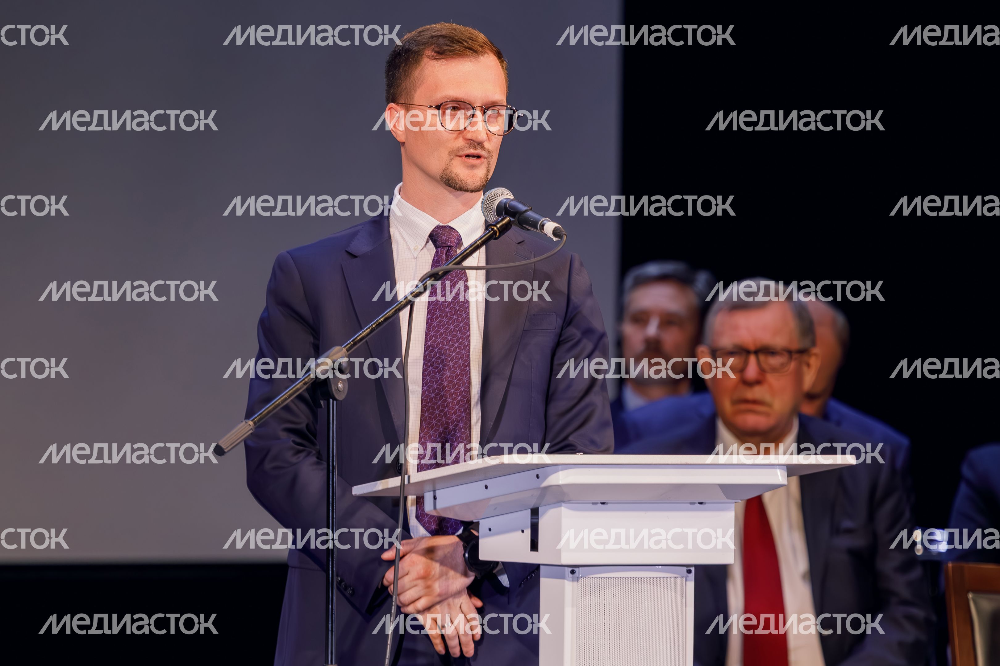 Торжественное собрание в честь возвращения космонавтов в Доме космонавтов Звездного городка Торжественное собрание в честь возвращения космонавтов в Доме космонавтов Звездного городка