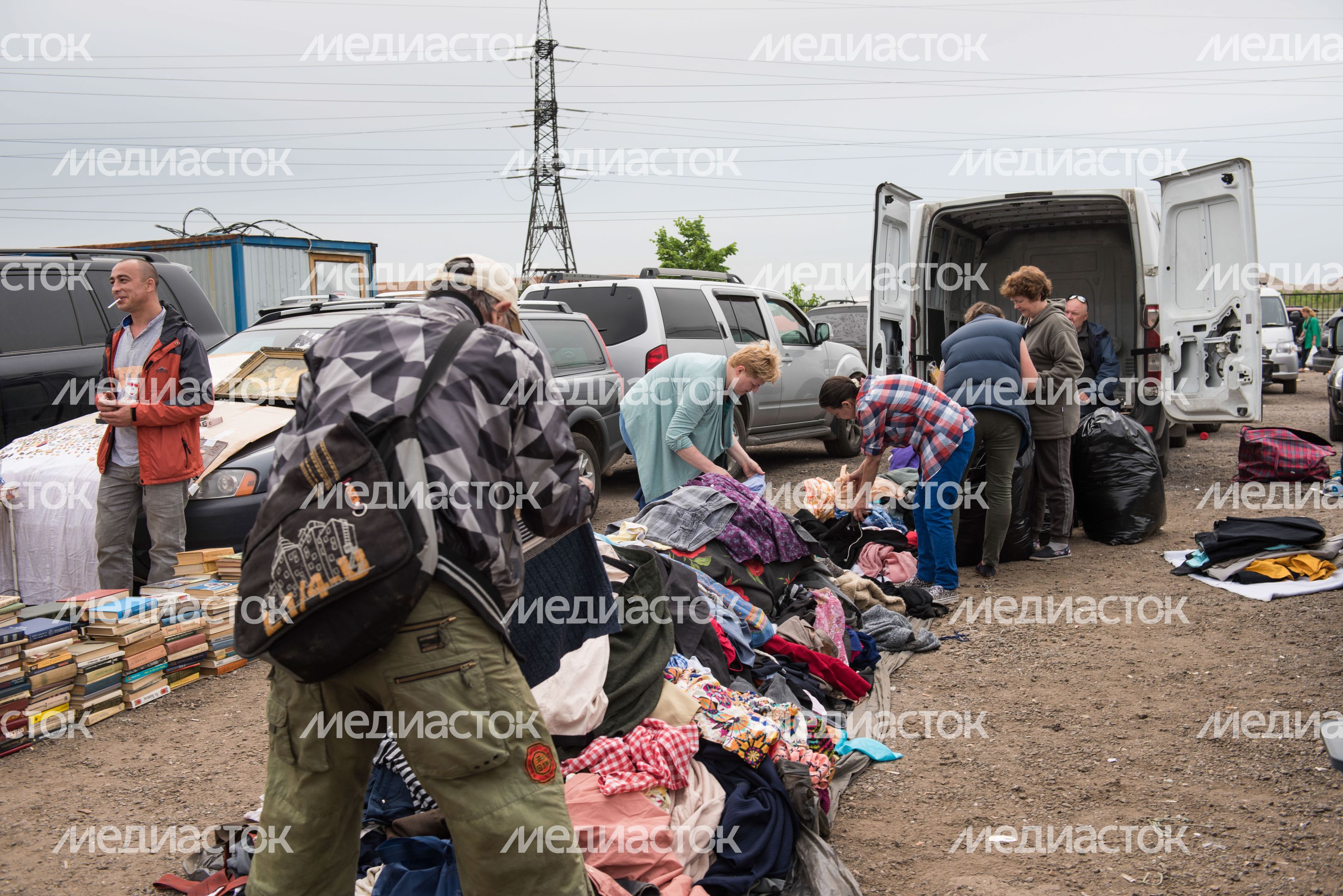 Блошиный рынок «Левша» в Новоподрезково