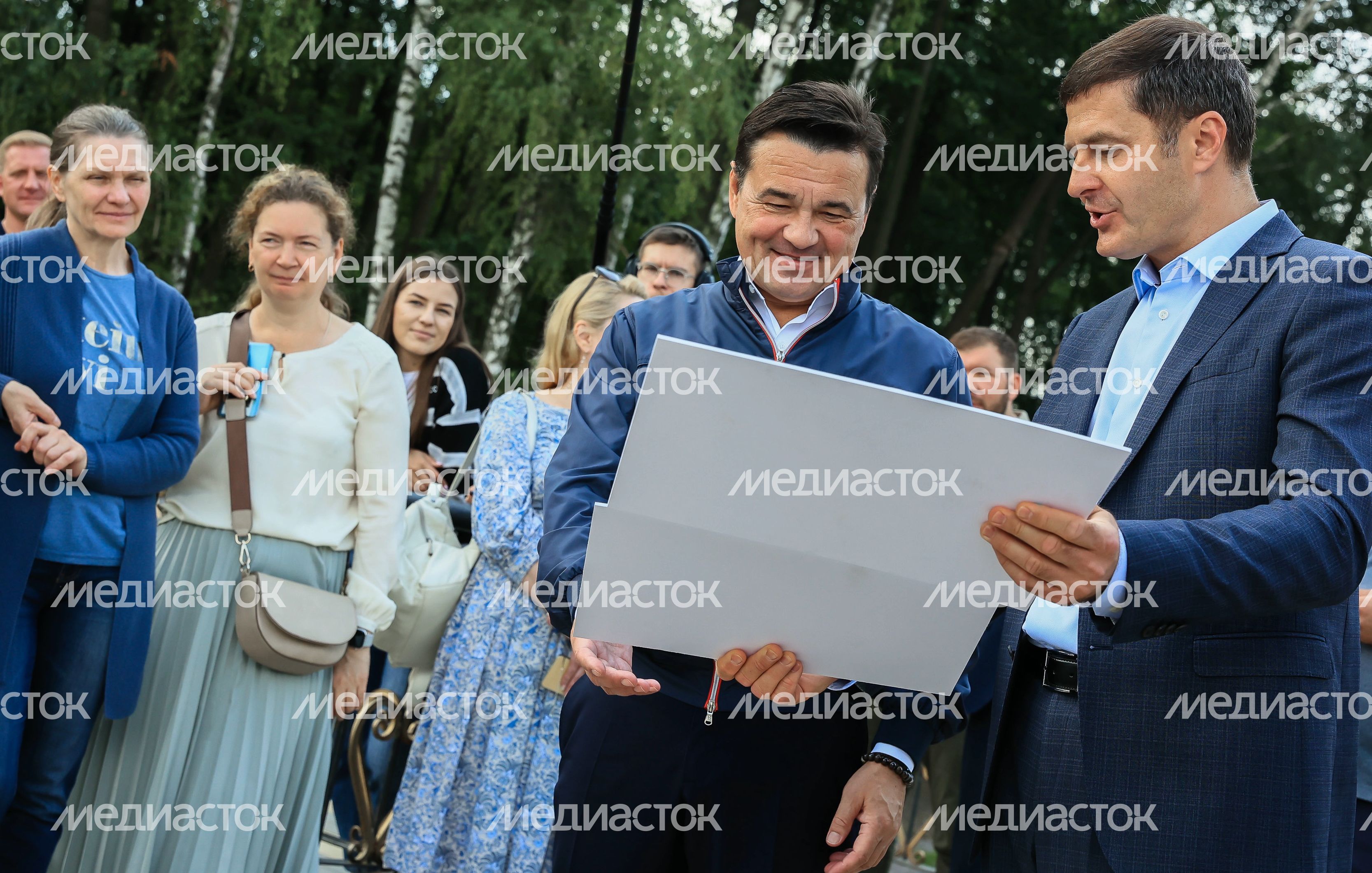 Проверка хода работ по очистке Малаховского озера Губернатором Подмосковья