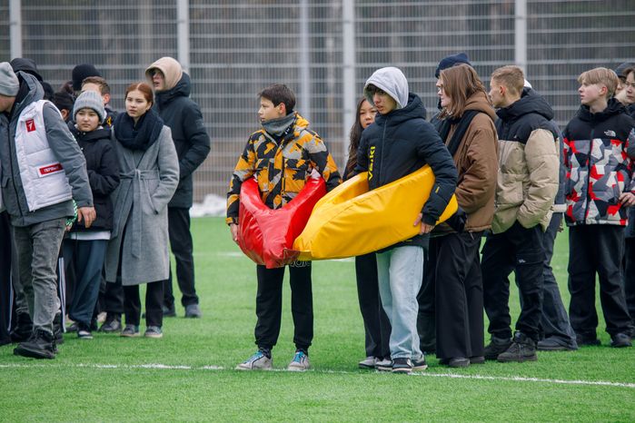 Спортивно-развлекательное мероприятие «Бегущие по снегу» в Кузьминском лесопарке в Котельниках