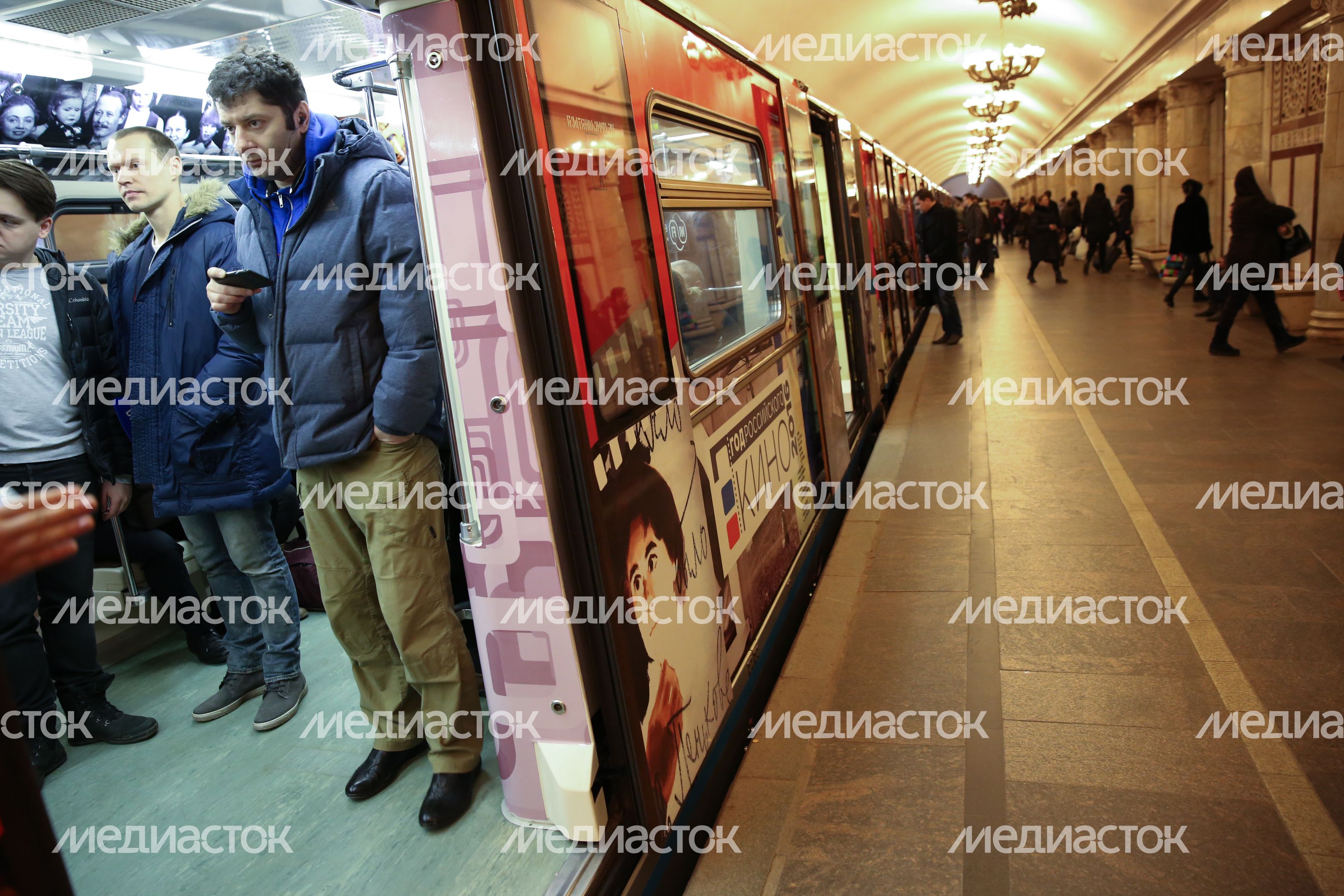 Запуск тематического поезда «Герои на все времена» в Московском метрополитене