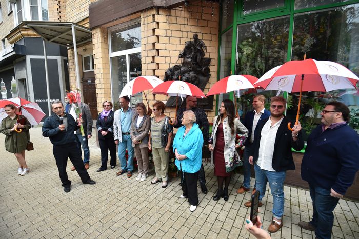 Открытие мемориальной доски в честь народного артиста СССР Валентина Филатова