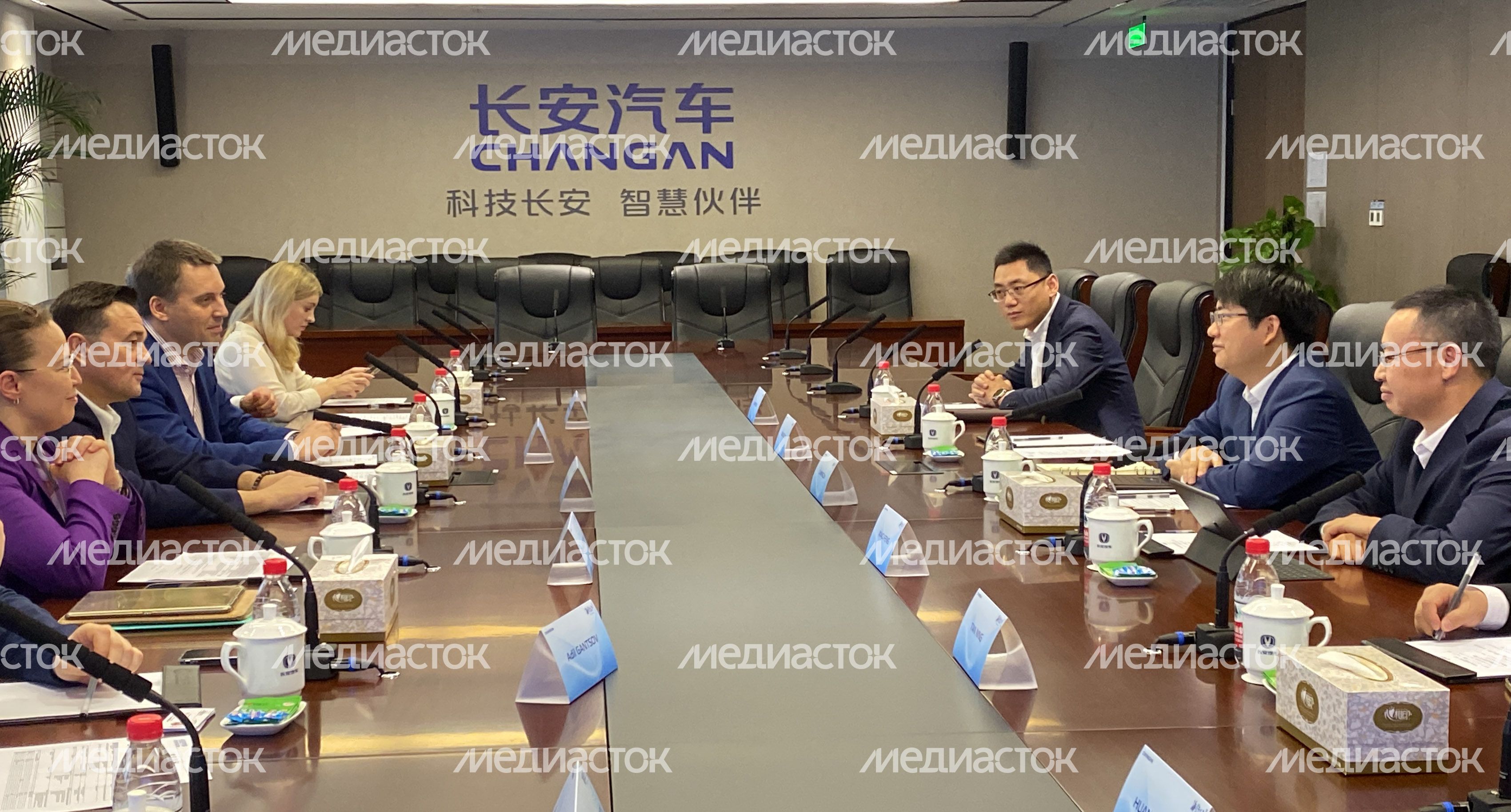Посещение автозавода Changan Automobile Group в Китае Губернатором Подмосковья Посещение автозавода Changan Automobile Group в Китае Губернатором Подмосковья