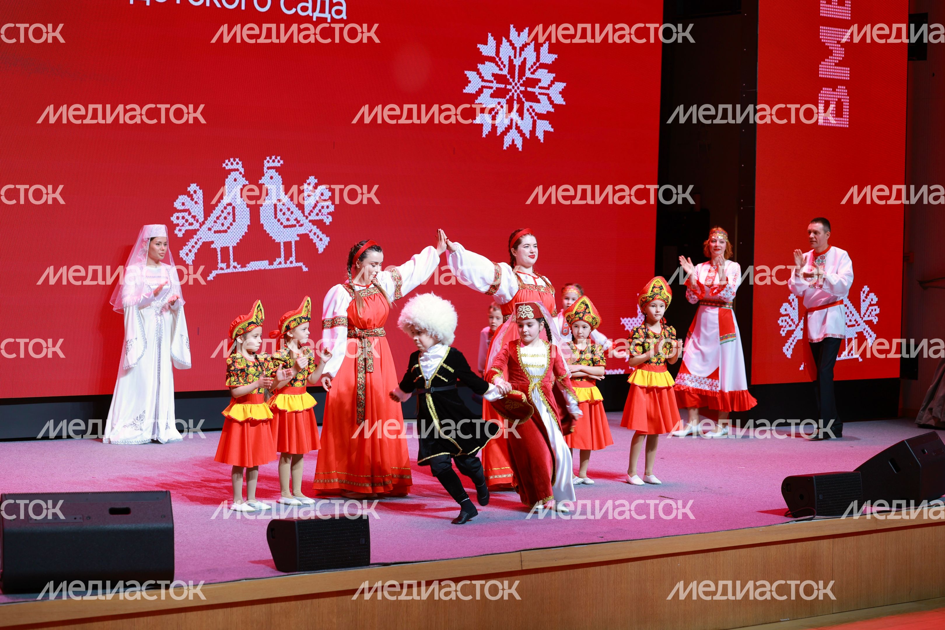 Фестиваль педагогических практик "Цифровая матрешка" в гимназии им. М.Е. Примакова Фестиваль педагогических практик "Цифровая матрешка" в гимназии им. М.Е. Примакова