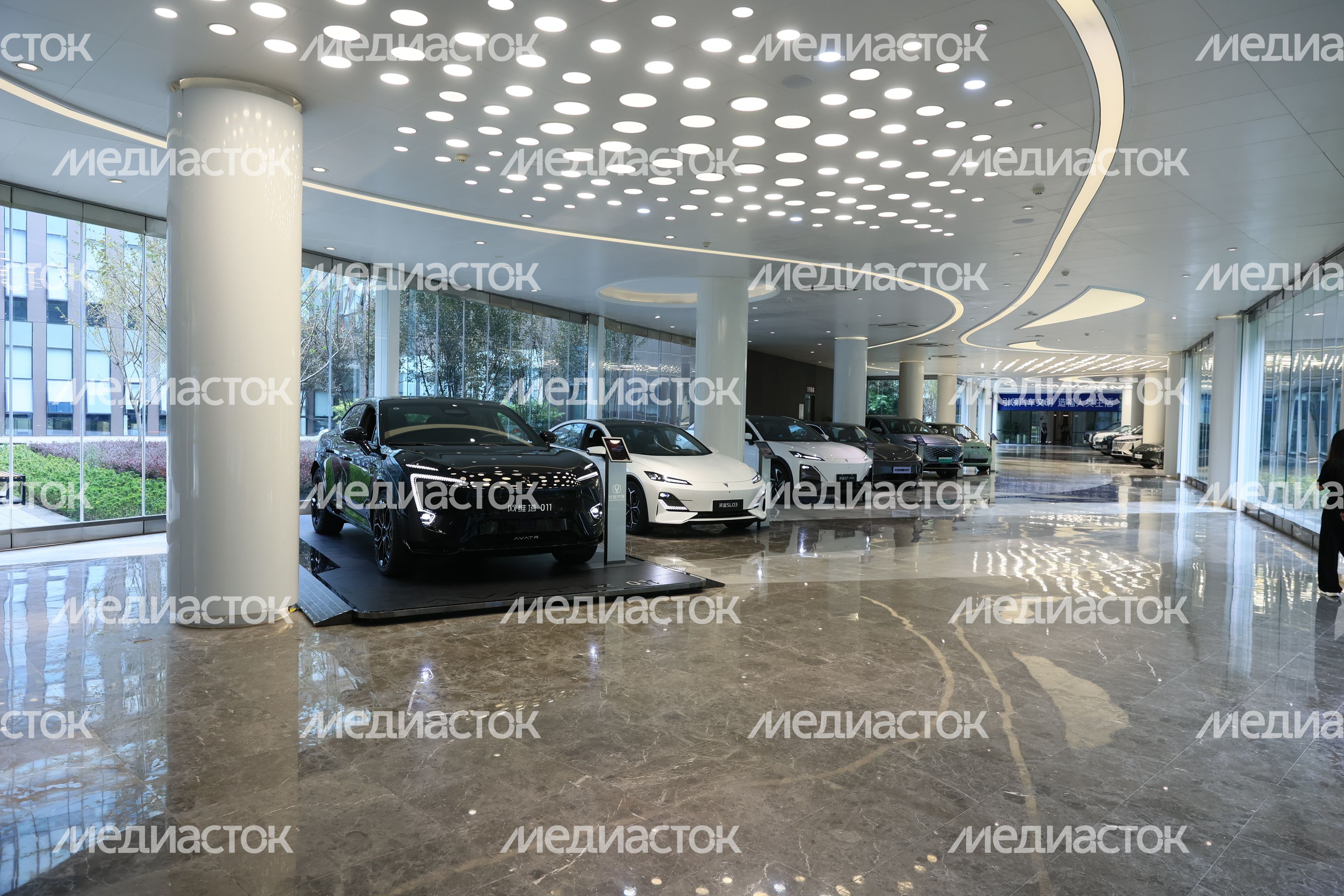 Посещение автозавода Changan Automobile Group в Китае Губернатором Подмосковья