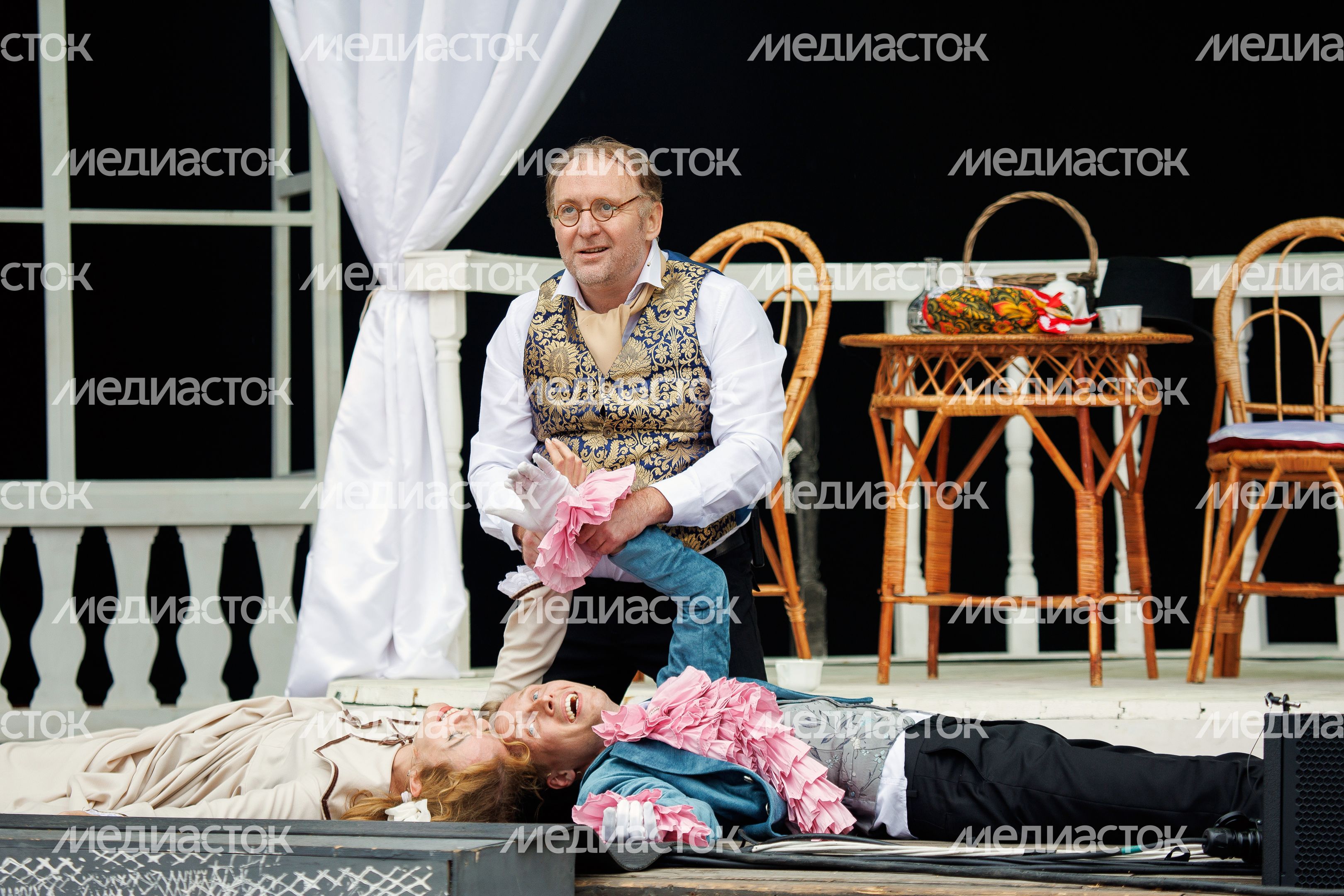 Спектакль «Чехов. Маленькие комедии» на Пушкинском театральном фестивале 2025 Спектакль «Чехов. Маленькие комедии» на Пушкинском театральном фестивале 2025