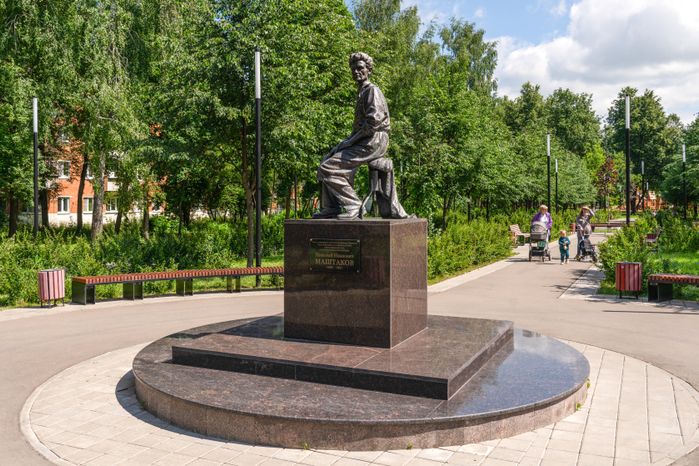 Сквер 200-летия Подольска на улице Маштакова