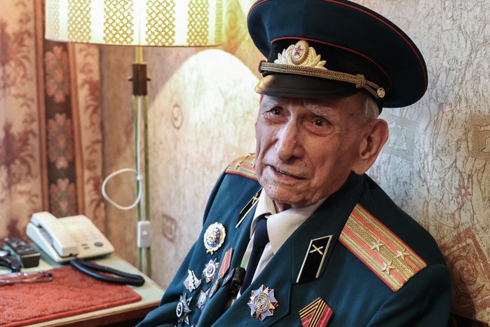 Ветерану войны Александру Золотову присвоили звание Почетного гражданина Московской области