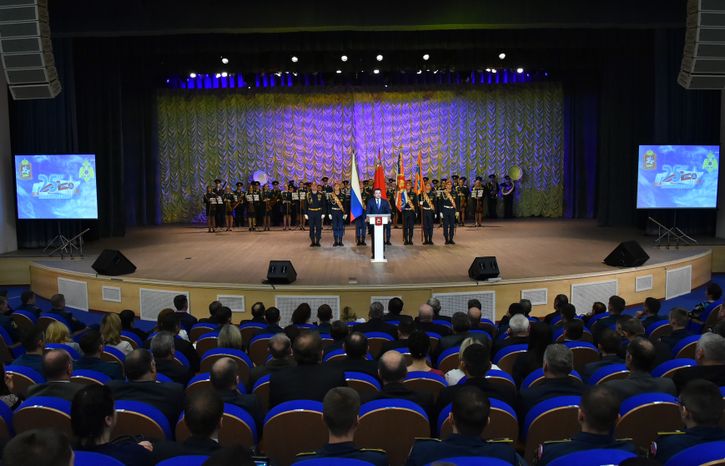 А. Воробьев поздравил спасателей с профессиональным праздником
