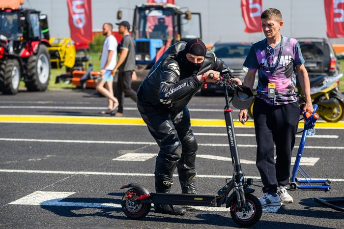 Гонки на Чемпионате и Кубке России по дрэг-рейсингу в Раменском округе
